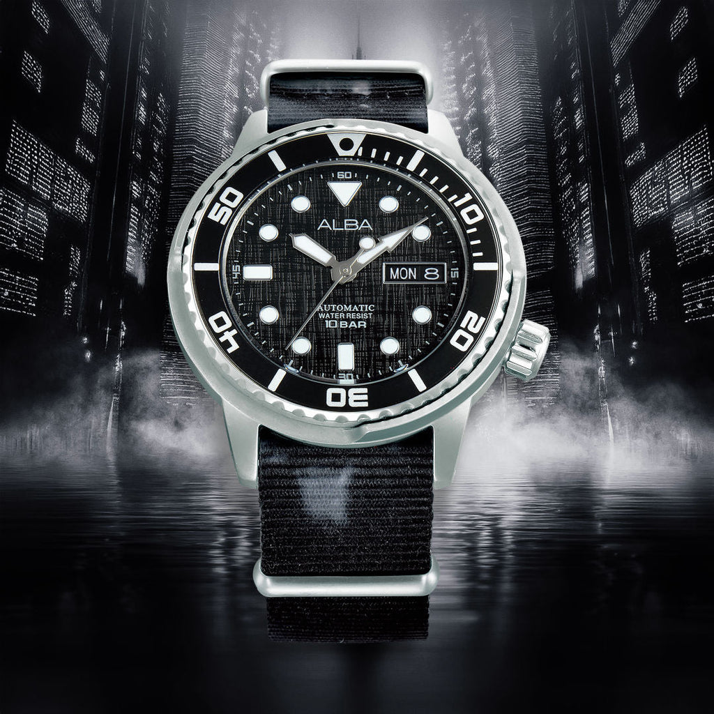 variant:Black