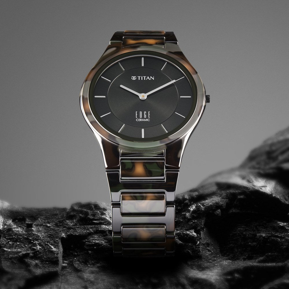 Titan Edge Ceramic Camo Quartz Analog Green Dial Green Ceramic Strap Watch For Men